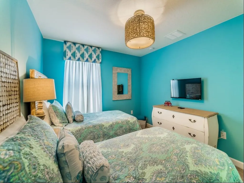 Stunning Champion'S Home Davenport Villa